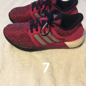 Adidas women’s size 7